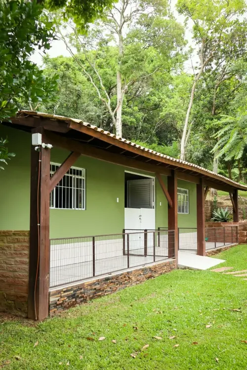 Dormitório e Instalações